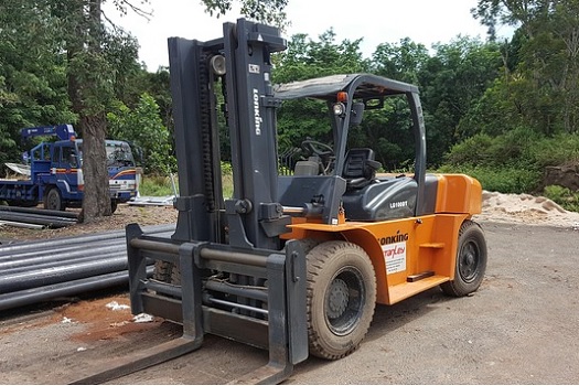 forklift-parkir